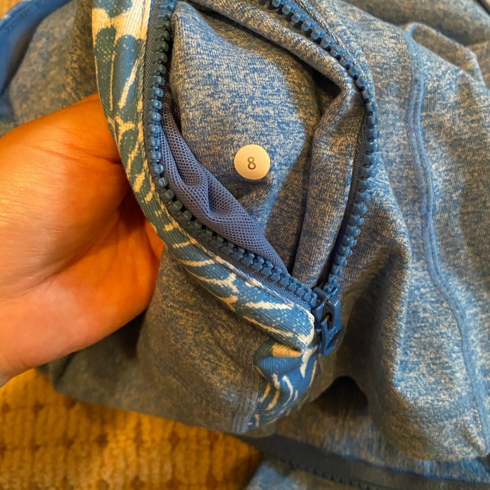 Lululemon blue beach floral define jacket - Picture 3 of 4